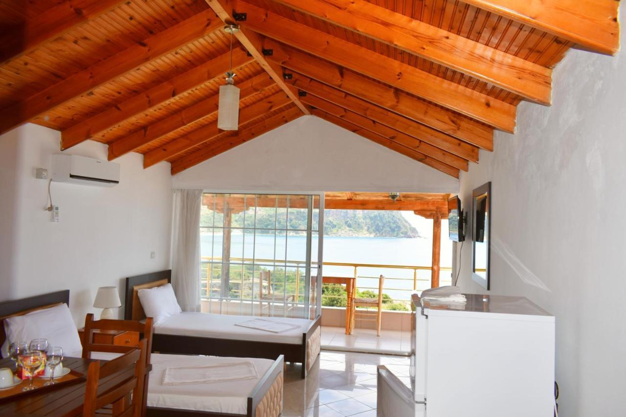 Ionio Rooms II Himara Kültér fotó