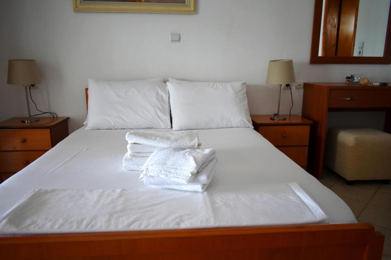 Ionio Rooms II Himara Kültér fotó