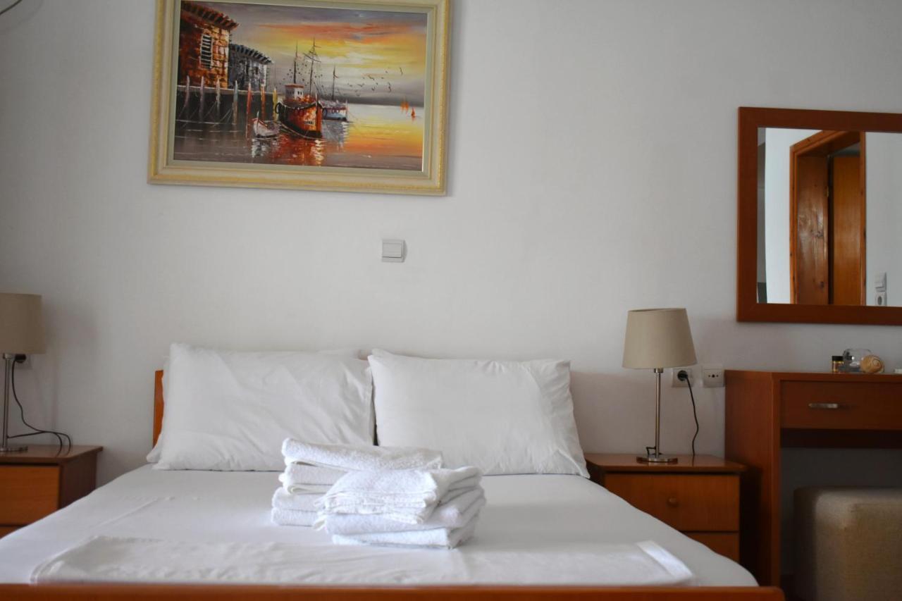 Ionio Rooms II Himara Kültér fotó