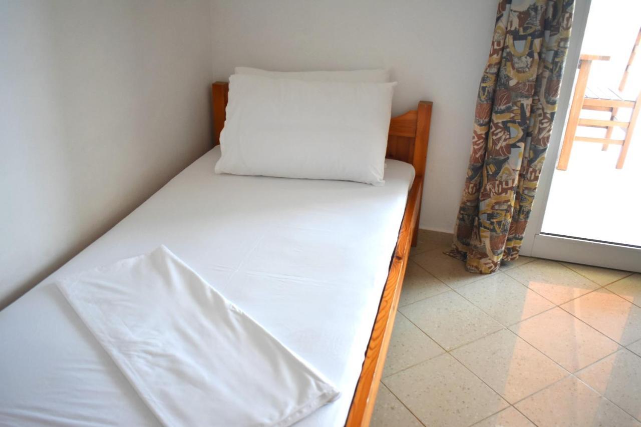 Ionio Rooms II Himara Kültér fotó