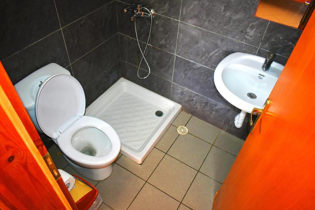 Ionio Rooms II Himara Kültér fotó
