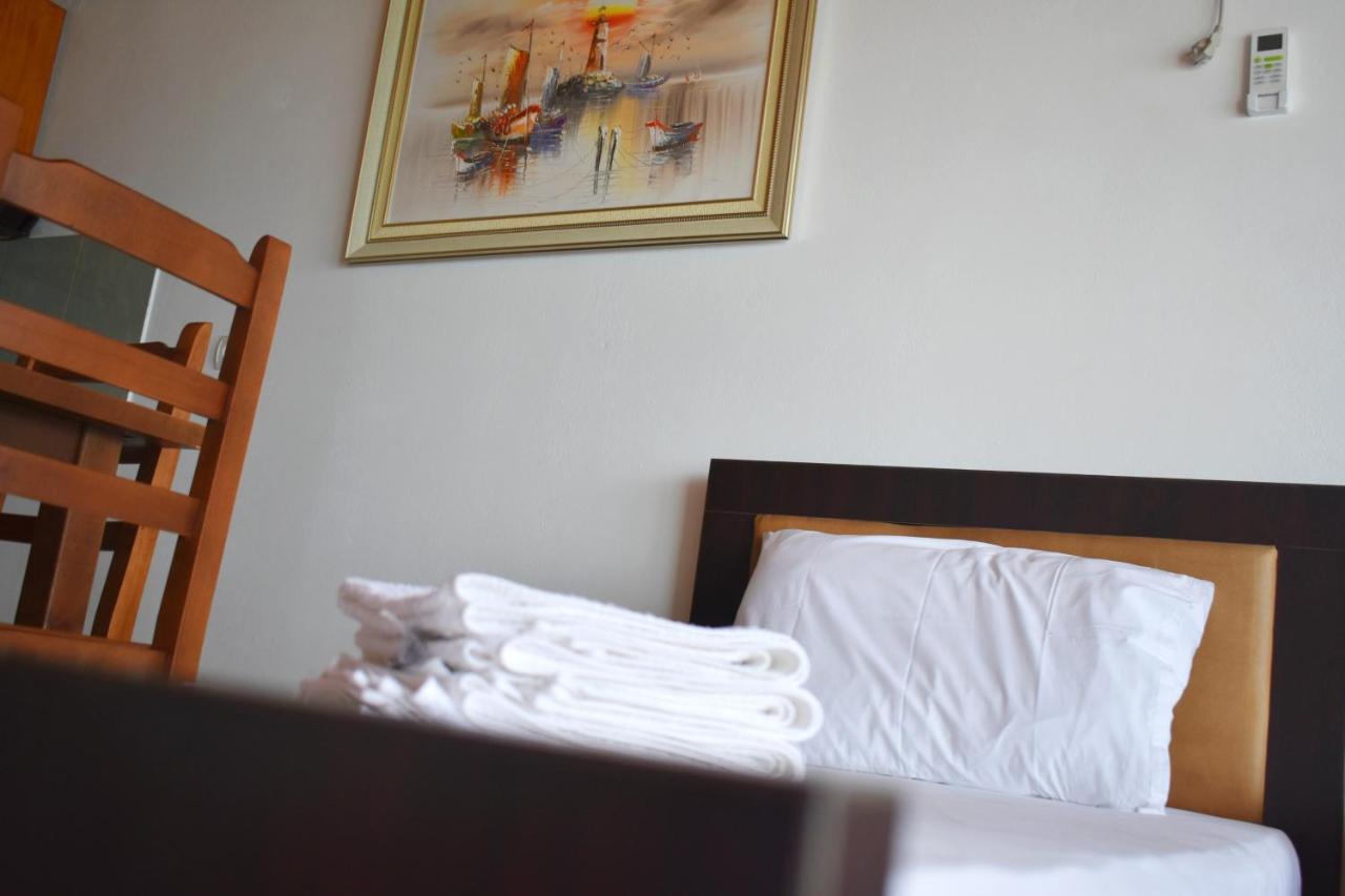Ionio Rooms II Himara Kültér fotó
